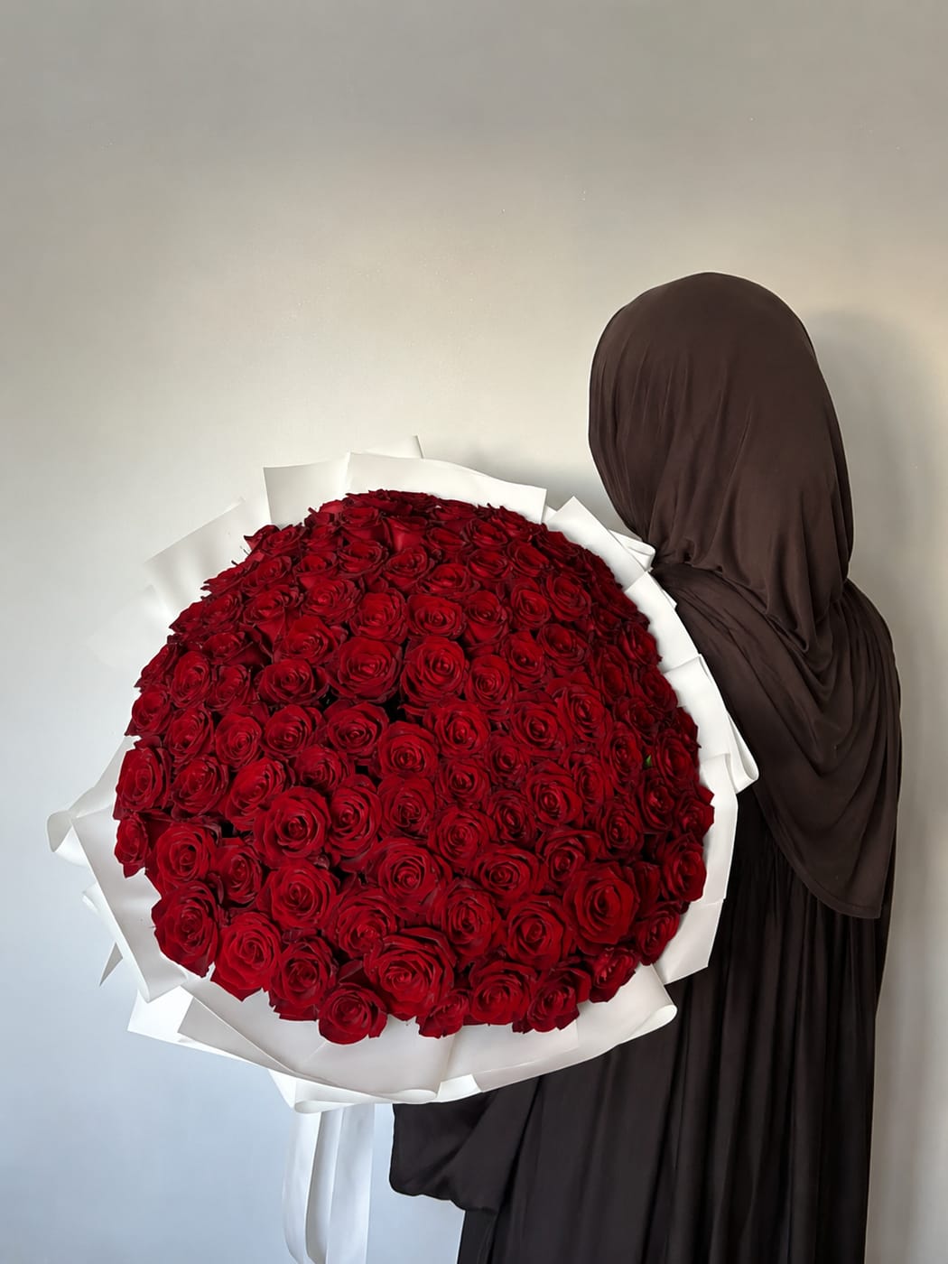 101 Red Roses – Grand Luxury Bouquet